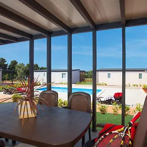 Adria Mobile Homes In Kastanija Ferienpark Novigrad Istria