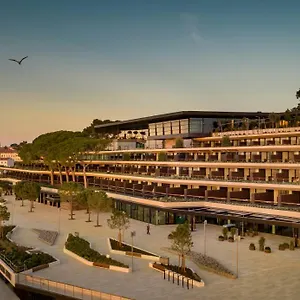 Grand Park Hotel