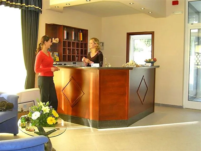 ***  Hotel Viktorija Сегет-Враница Хорватия